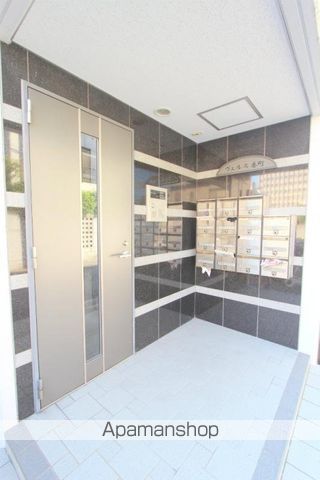 ヴェルス番町の玄関写真