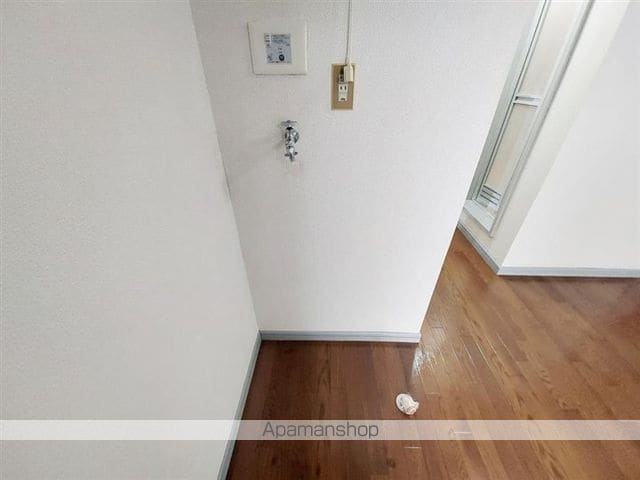 レジデンス市名坂の内装写真