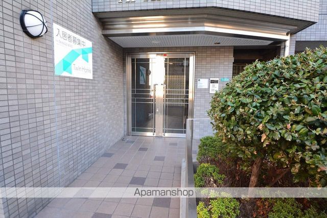 AT HOMEの玄関写真