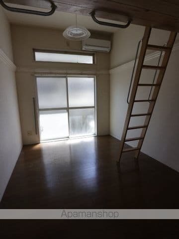 ロイヤル迫戸町の内装写真