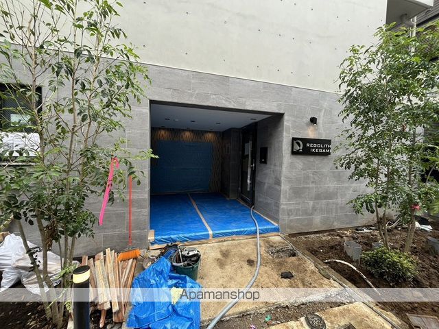 REGOLITH IKEGAMIの玄関写真