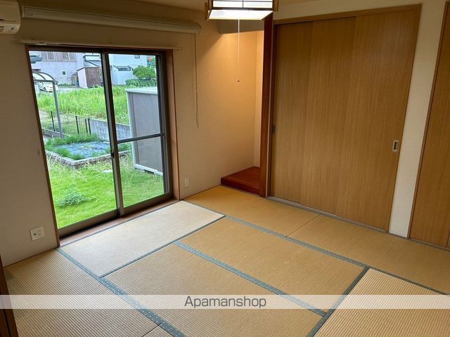 鳴門線 鳴門駅 徒歩17分 2階建 築15年の内装写真