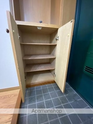 ボンヌ・シャンス[1K/32.16m2]の玄関