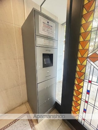 レジディア上目黒[3LDK/97.73m2]の共用部2