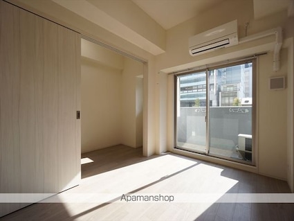 プレサンス葵デュリス[1LDK/31.98m2]のリビング・居間