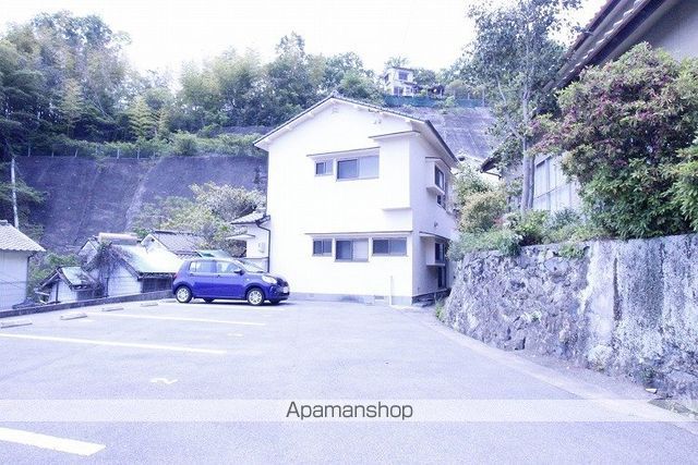 呉市 2階建 築60年の外観写真