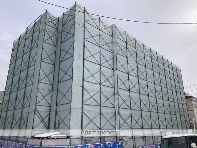 プラムクリークRの玄関写真