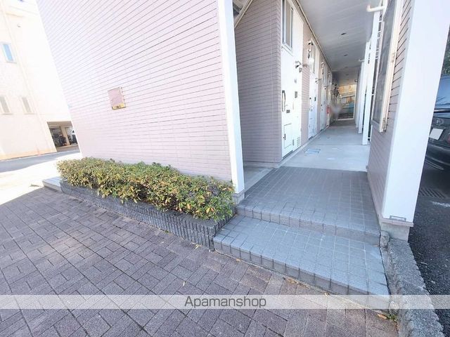 レオパレスアレグリアスの玄関写真