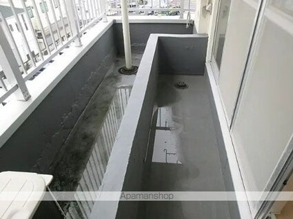 三家第１ビル[1R/36m2]のバルコニー