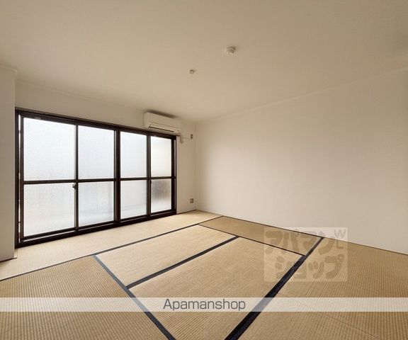 八文字屋ビルの内装写真