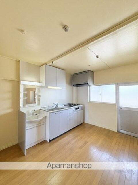 マンション彩城[1DK/39.84m2]のリビング・居間