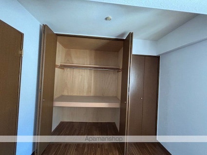 和歌山県和歌山市鳴神[2LDK/54m2]の収納