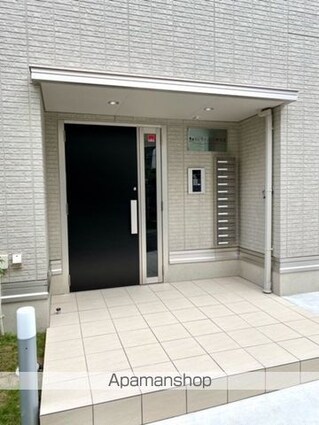 セレスティン三軒茶屋[1K/26.89m2]のエントランス