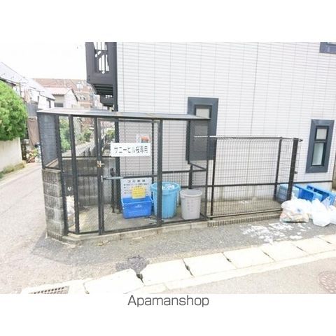 【川崎市高津区下作延のアパートの写真】