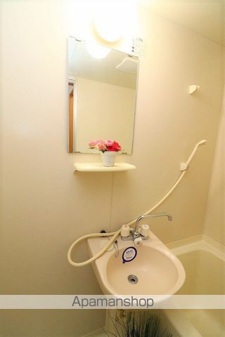 コーポ丸輪 D棟の内装写真