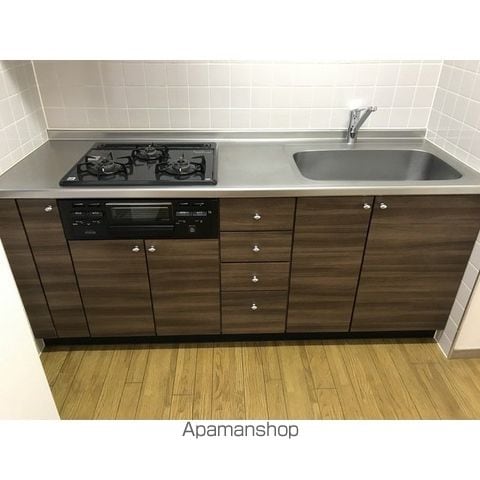グランドゥール広尾の内装写真