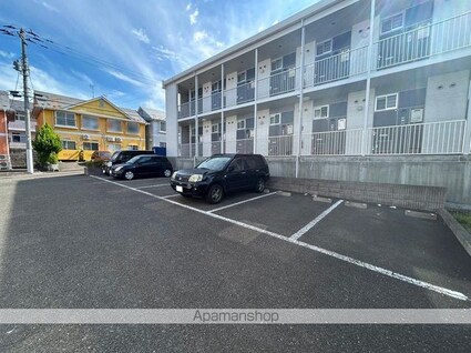 レオパレスエクセル歩坂町Ⅱ[1K/19.87m2]の駐車場1