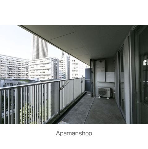 東雲キャナルコートCODAN17号棟の内装写真