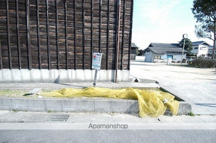 イーストアベニュ[2LDK/66.25m2]の共用部1