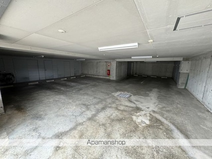 ソシアルマンションリードⅠ[1LDK/38.18m2]の駐車場