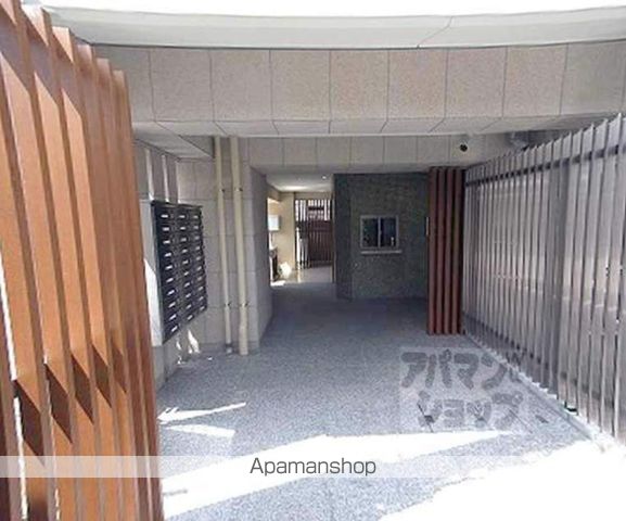 シルエラ御所南の玄関写真
