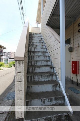 ホワイトキャッスル13番館の玄関写真