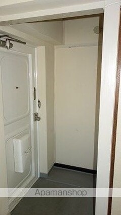 ヴィラナリー川津　２棟[2K/39.17m2]の玄関