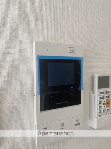 コンフォリア・リヴ京橋の内装写真