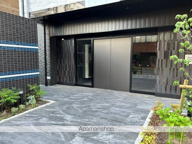 PRESSANCE東三国駅前GRAN CLASSの玄関写真