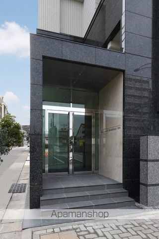 ブランブリエ東山ドゥーエの玄関写真