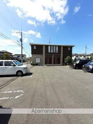 フラワーノートＢ[1R/32.9m2]の駐車場2