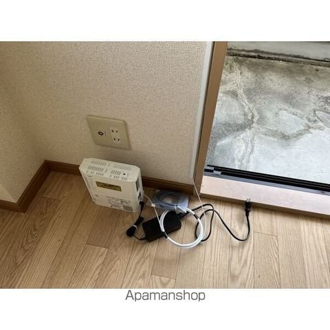 サープラス アイの内装写真