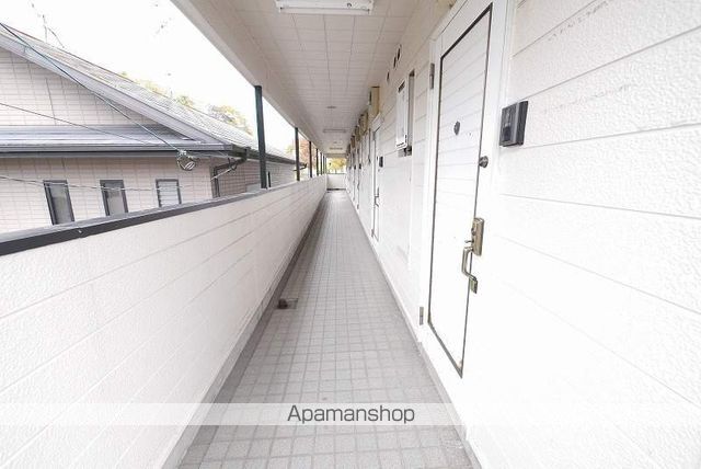 モーリックス横田の玄関写真