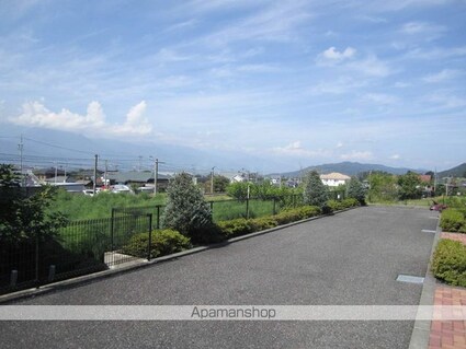 長野県安曇野市明科光[2LDK/62.32m2]のエントランス