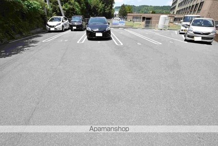 広島県東広島市八本松飯田７丁目[1LDK/50.9m2]の駐車場2