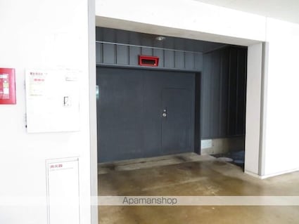 ＶＩＡ定禅寺[1LDK/65.53m2]の駐車場