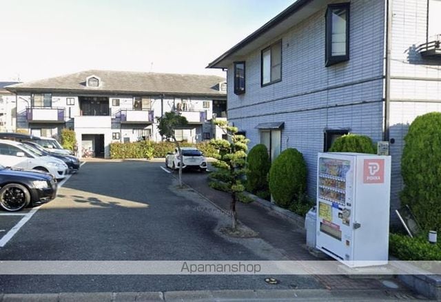 ラ・マンダリーヌB棟の外観写真