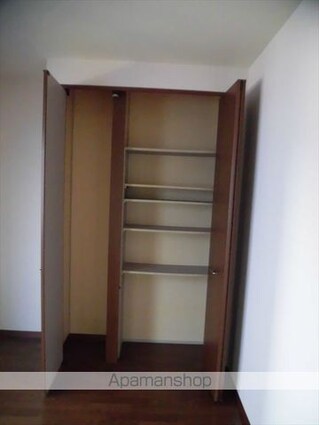 和歌山県和歌山市小雑賀[2DK/43.01m2]の収納