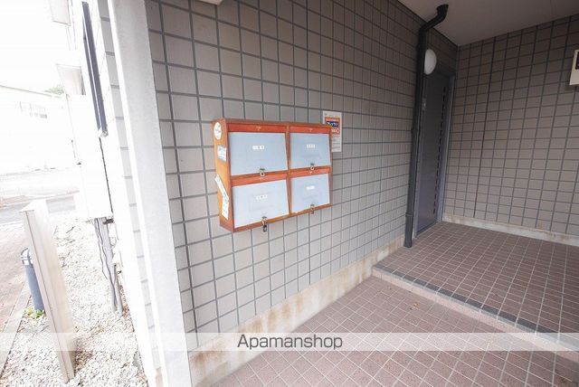 ラフィーネKIの玄関写真