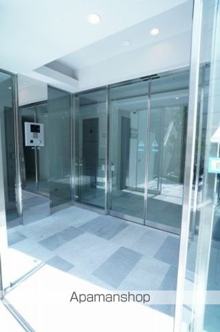 GRAN PASEO新宿余丁町の玄関写真