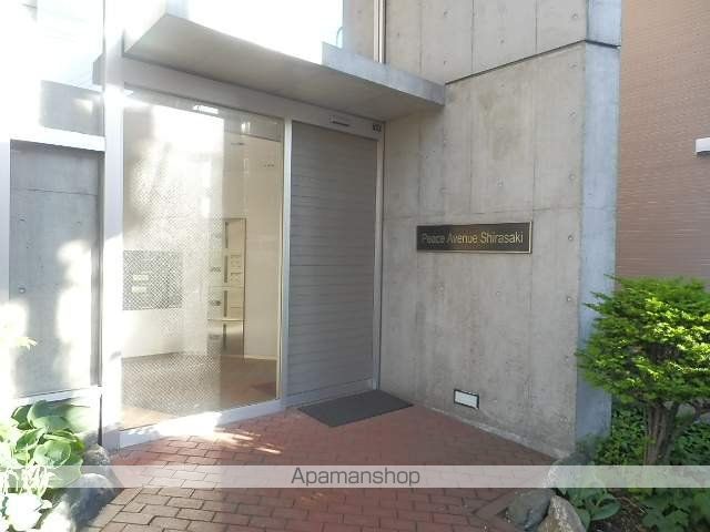PEACE AVENUE SHIRASAKIの玄関写真