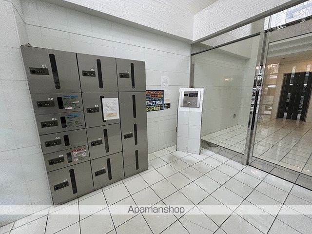 プラチナム松屋町の玄関写真