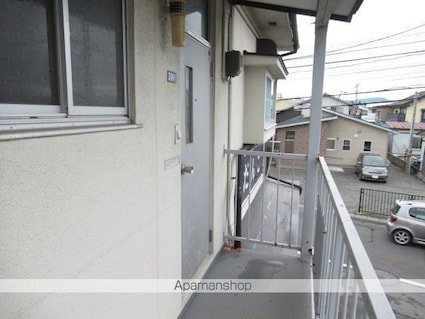 すみれ荘[2K/29.7m2]のエントランス2