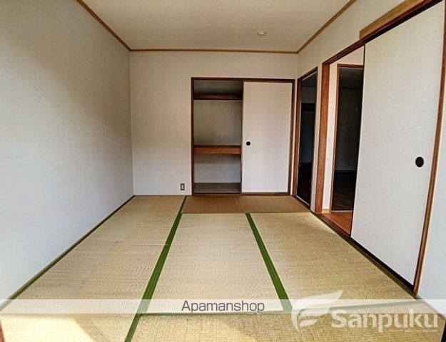 ファミール川原の内装写真