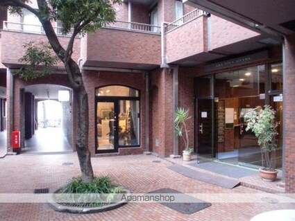 ソフトタウン青山[1R/15.78m2]の外観3