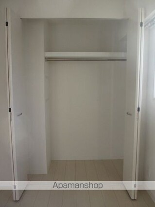 ラ・フォンテーヌ石原[1LDK/47.88m2]の収納