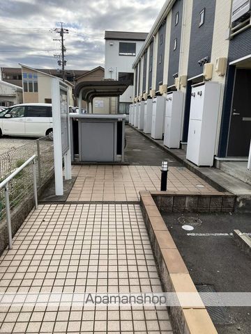 レオネクスト菱池の玄関写真