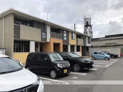 愛媛県新居浜市政枝町３丁目[2LDK/56.68m2]の外観2