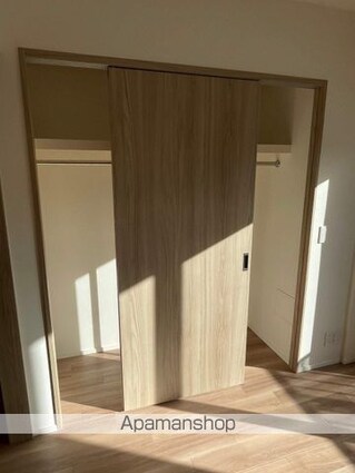 東京都新宿区水道町[1LDK/33.3m2]の収納