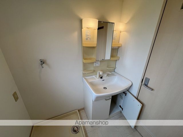 apartment 福島県相馬市百槻字篠竹93-1
百槻の賃貸情報を見る
物件地図